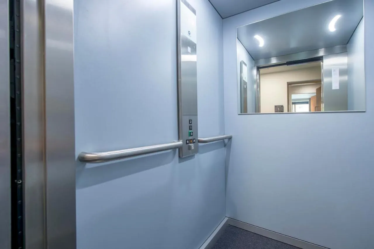 The Quadrant - The Palm Suite York