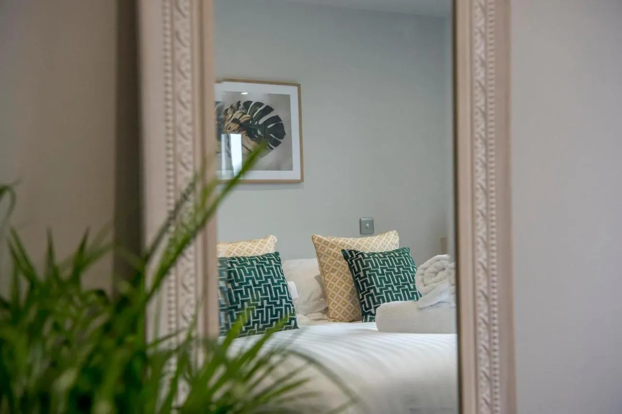 The Quadrant - The Palm Suite يورك شقة